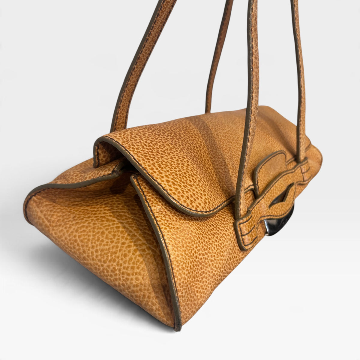 Vintage Tod’s Tan Leather Shoulder Bag | Early 2000s