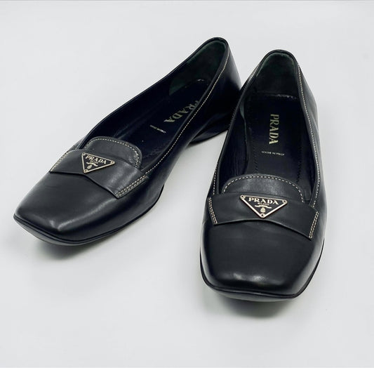 Vintage Prada Triangle Logo Leather Loafers| | Late 90’s- Early 2000’s