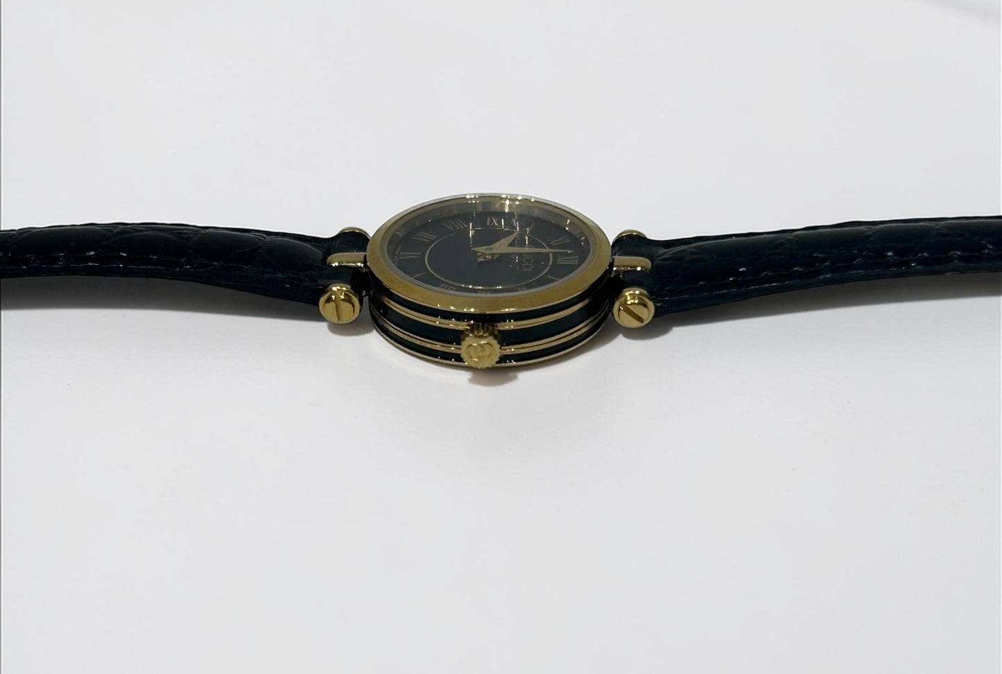 Vintage Gucci Roman Dial Gold Plated Watch|Early 90s
