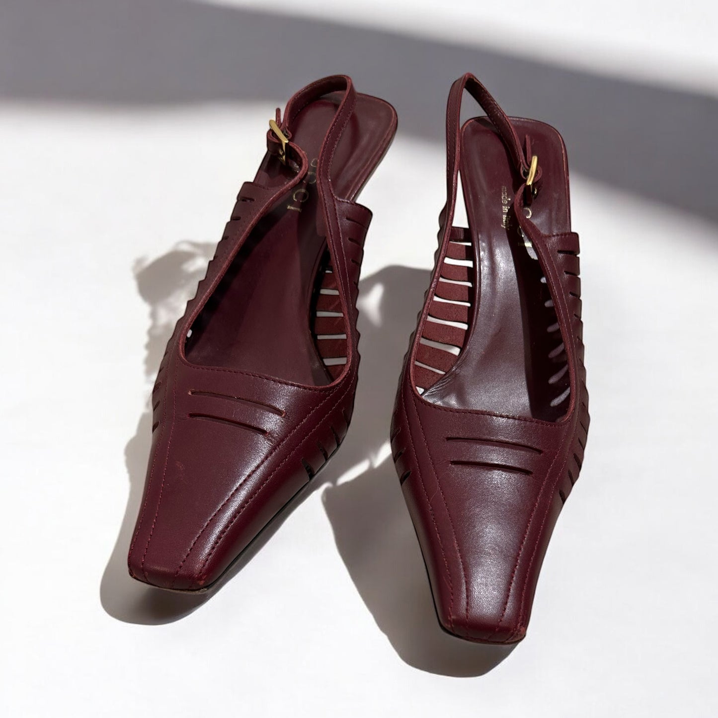 Vintage Gucci Burgundy slingback shoes