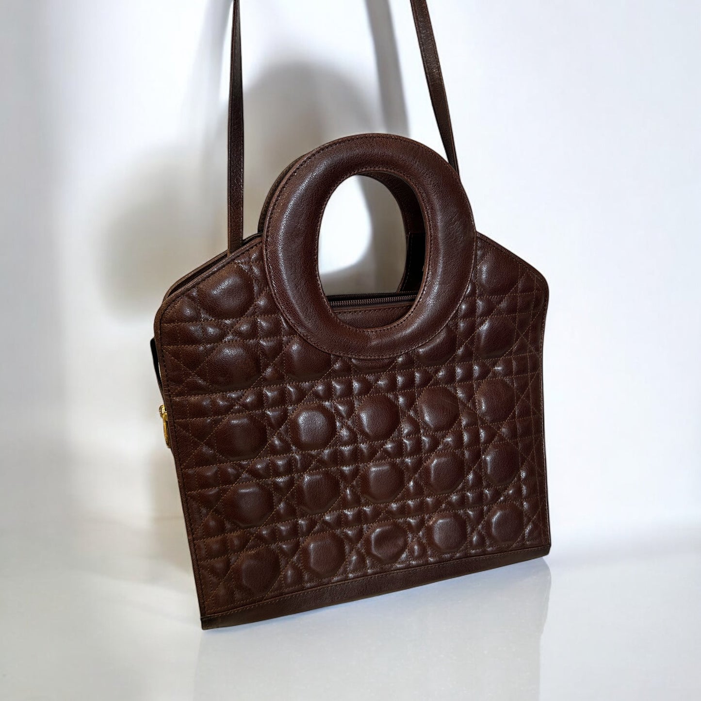 Vintage brown leather bag