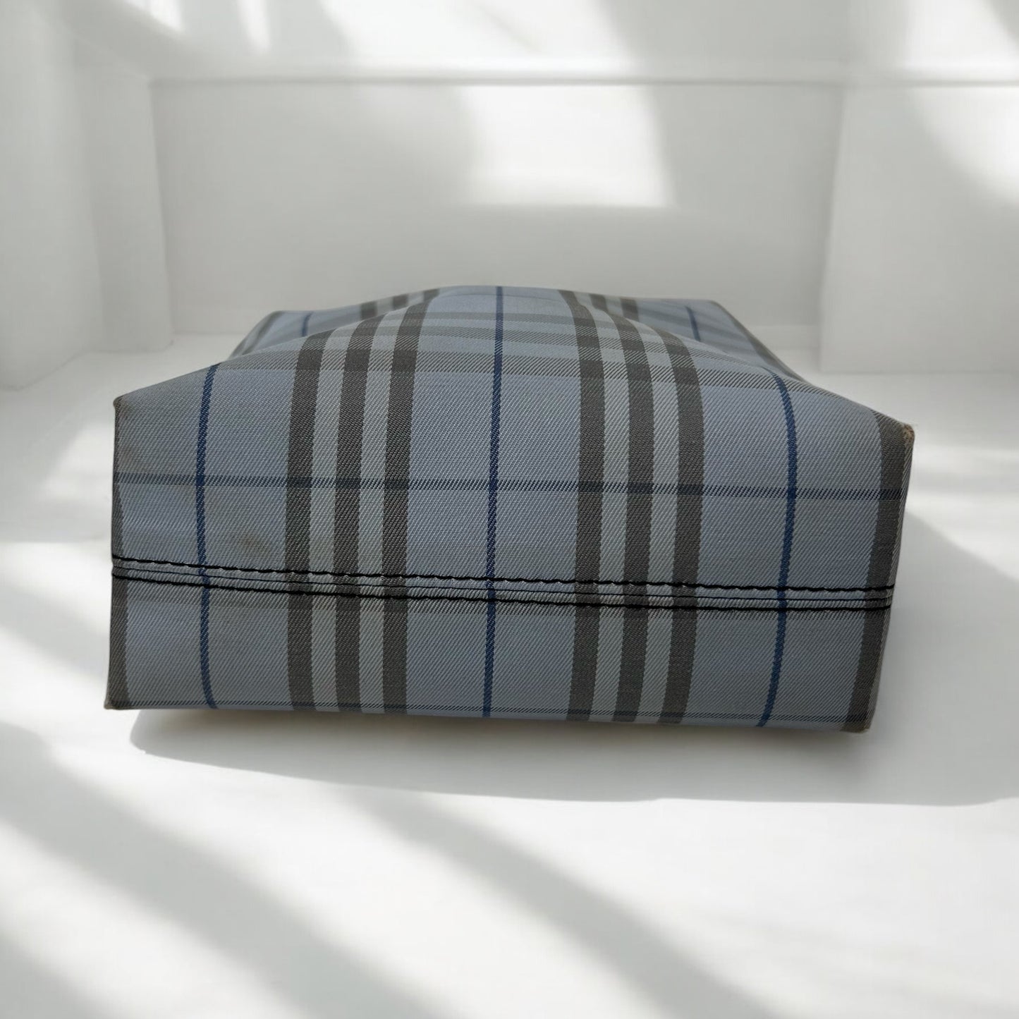 Vintage Burberry hand bag