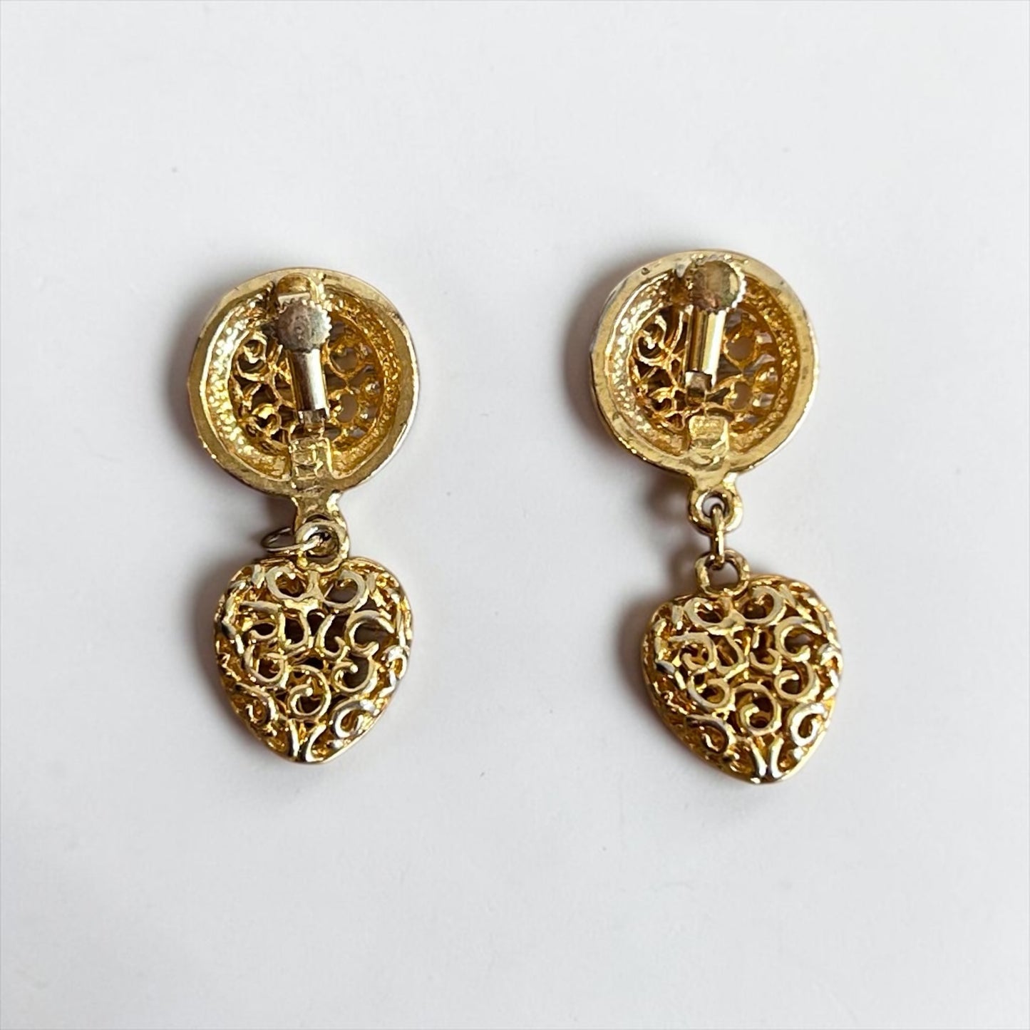 Vintage Gold Plated Filigree Heart Drop Clip-On Earrings | Late 1980s