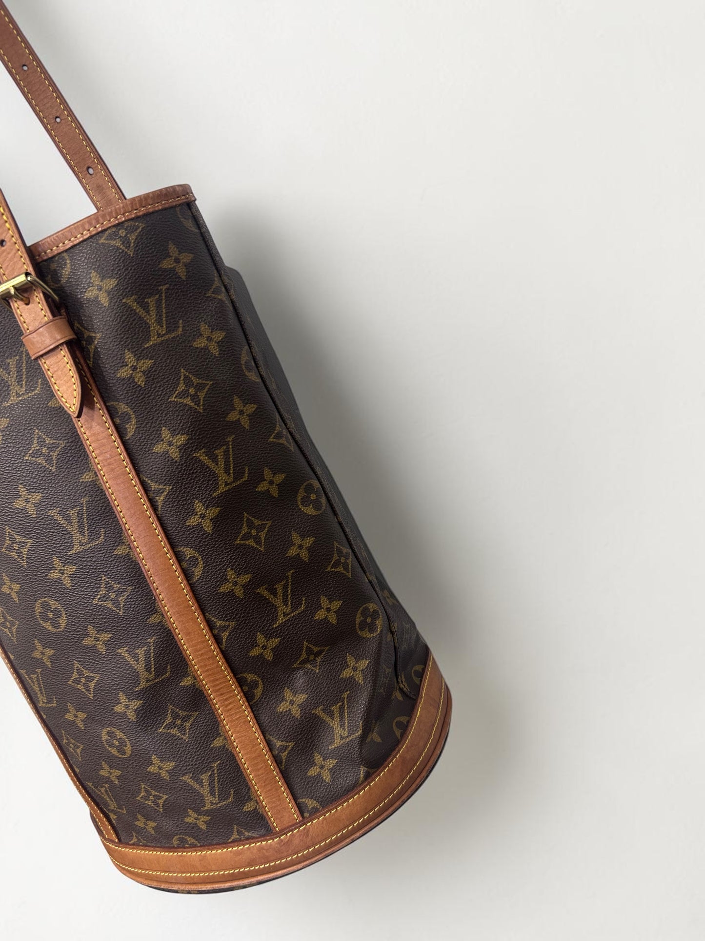 Vintage Louis Vuitton Monogram Bucket GM Tote Bag with Pochette | Late 1990s