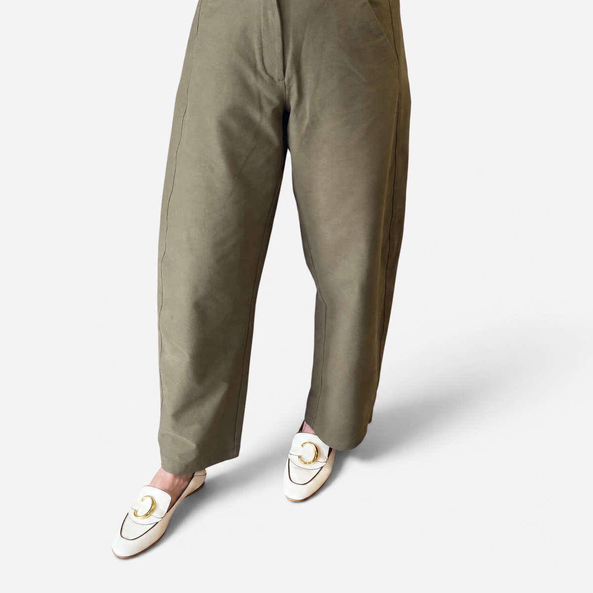 Chloé Cream Leather C Logo Convertible Loafers | 2019