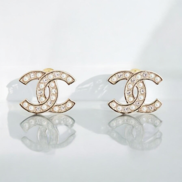 CHANEL CC Crystal Pearl stud Earrings 23A