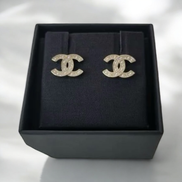 CHANEL CC Crystal Pearl stud Earrings 23A